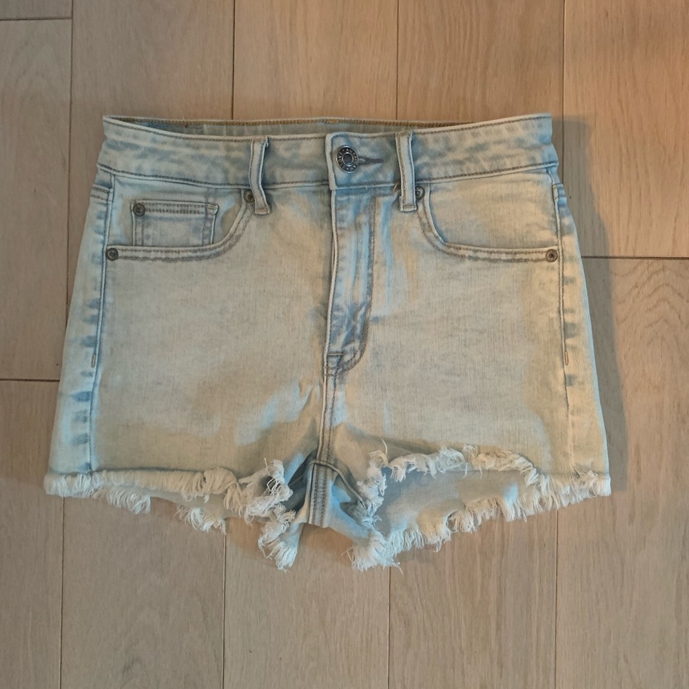 American eagle light blue Jean shorts size 4